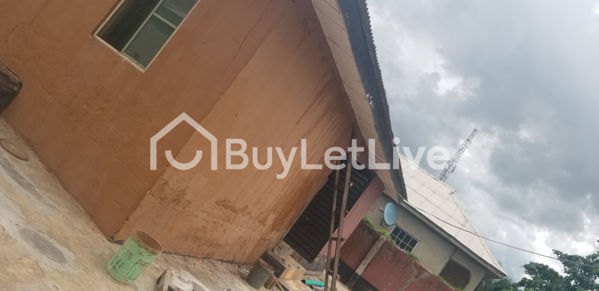1 bedroom Self Contain for sale at Abeokuta