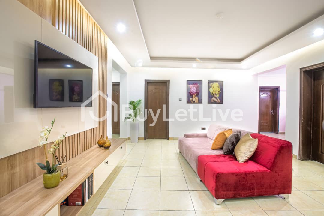 3 bedrooms Flat / Apartment for rent at ONIRU