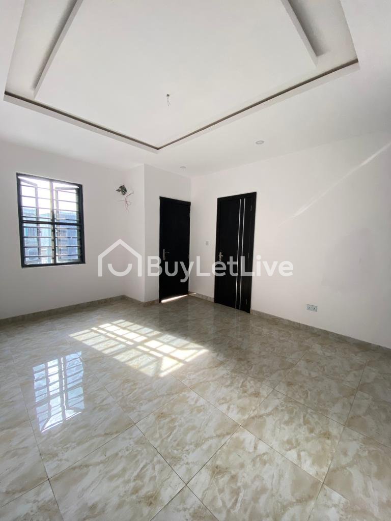 2 bedrooms Blocks of Flats for sale at Ikate
