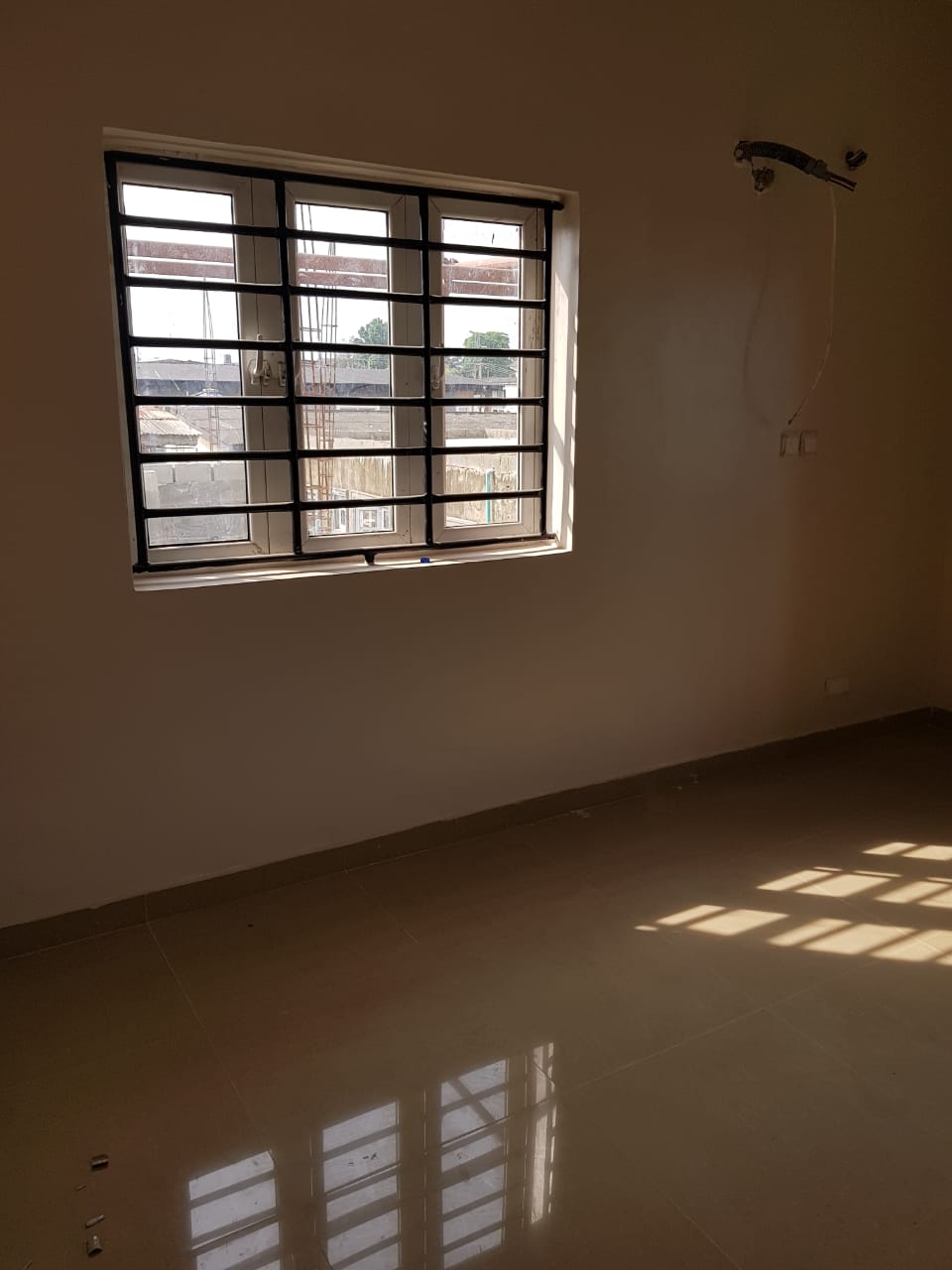 Top Notched BRAND NEW Very SPACIOUS 3 BEDROOM FLAT Apartment