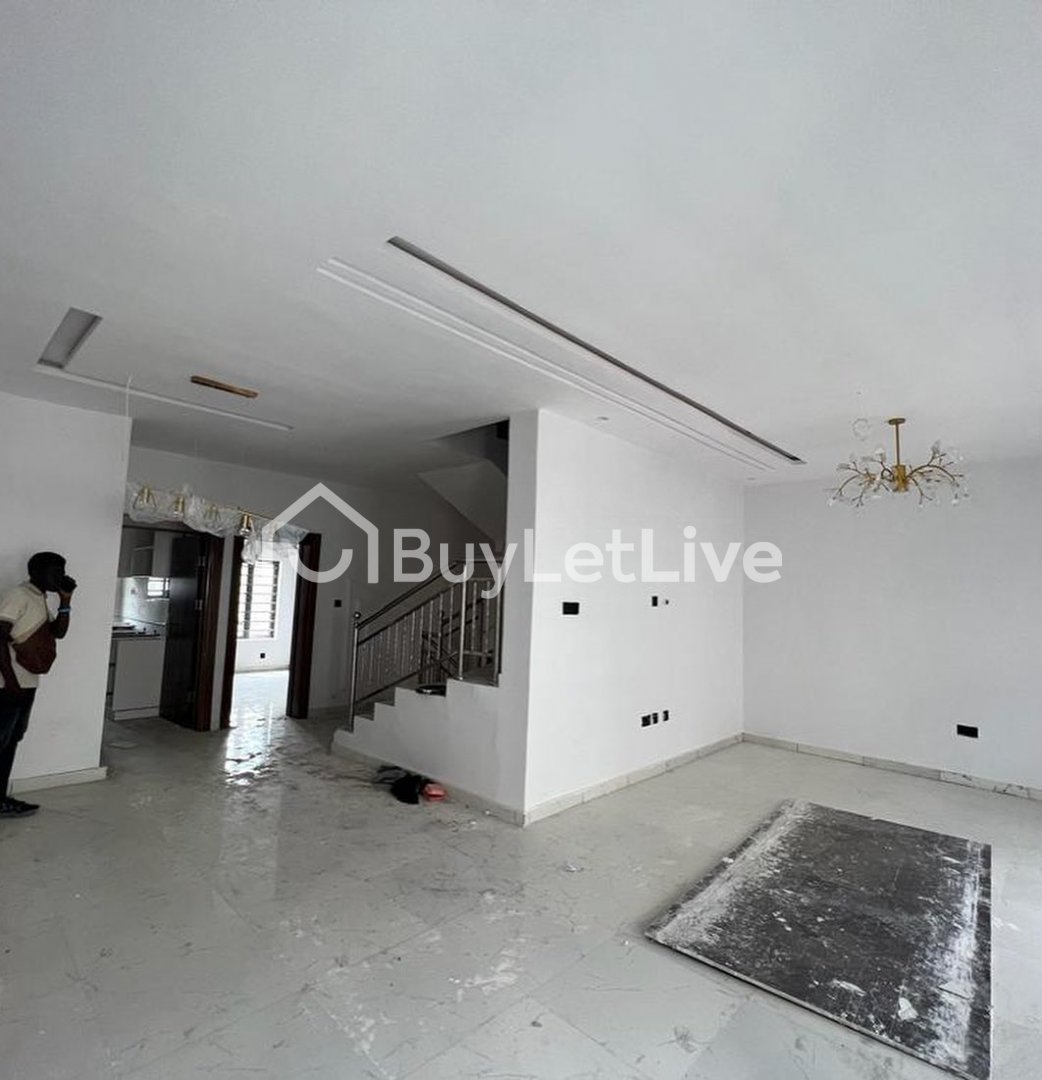 4 bedrooms Terraced Duplex for sale at Ilasan