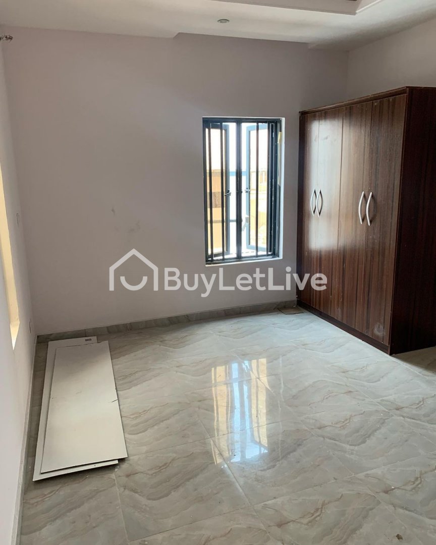 2 bedrooms Flat / Apartment for sale at Lekki Phase 1